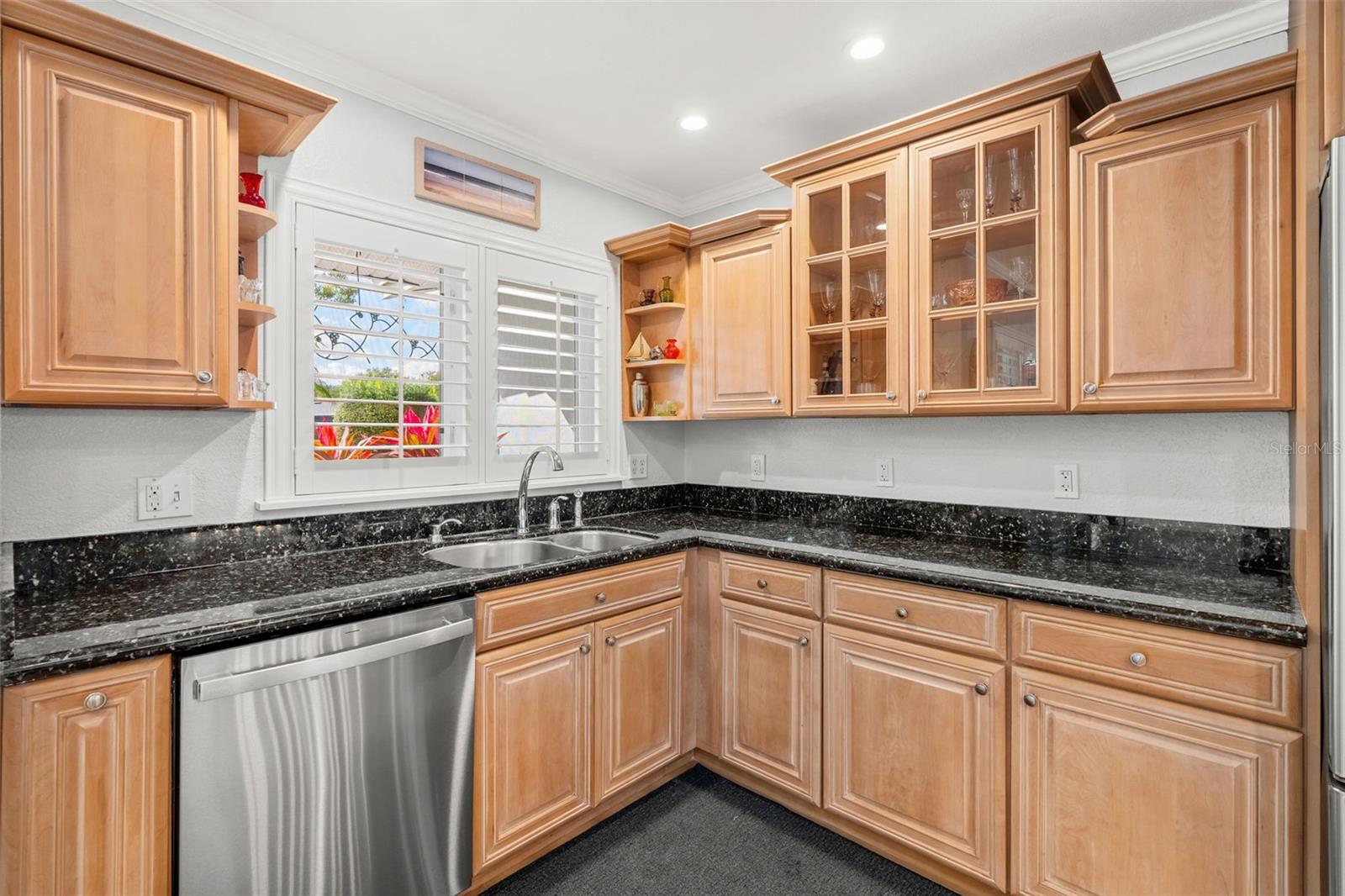 Image 12 of 41 For 185 Birchwood Drive