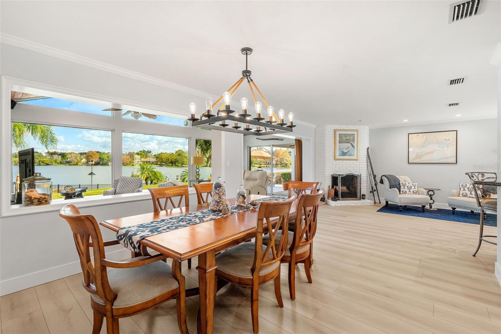 Image 15 of 41 For 185 Birchwood Drive