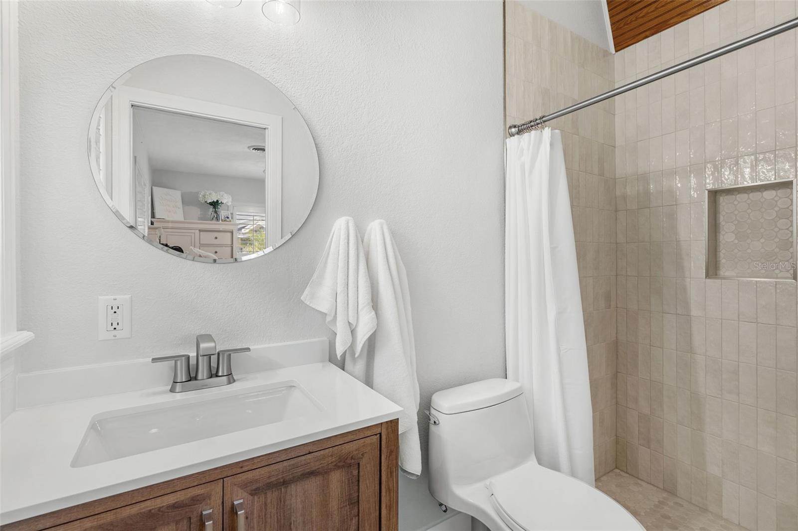 Image 23 of 41 For 185 Birchwood Drive