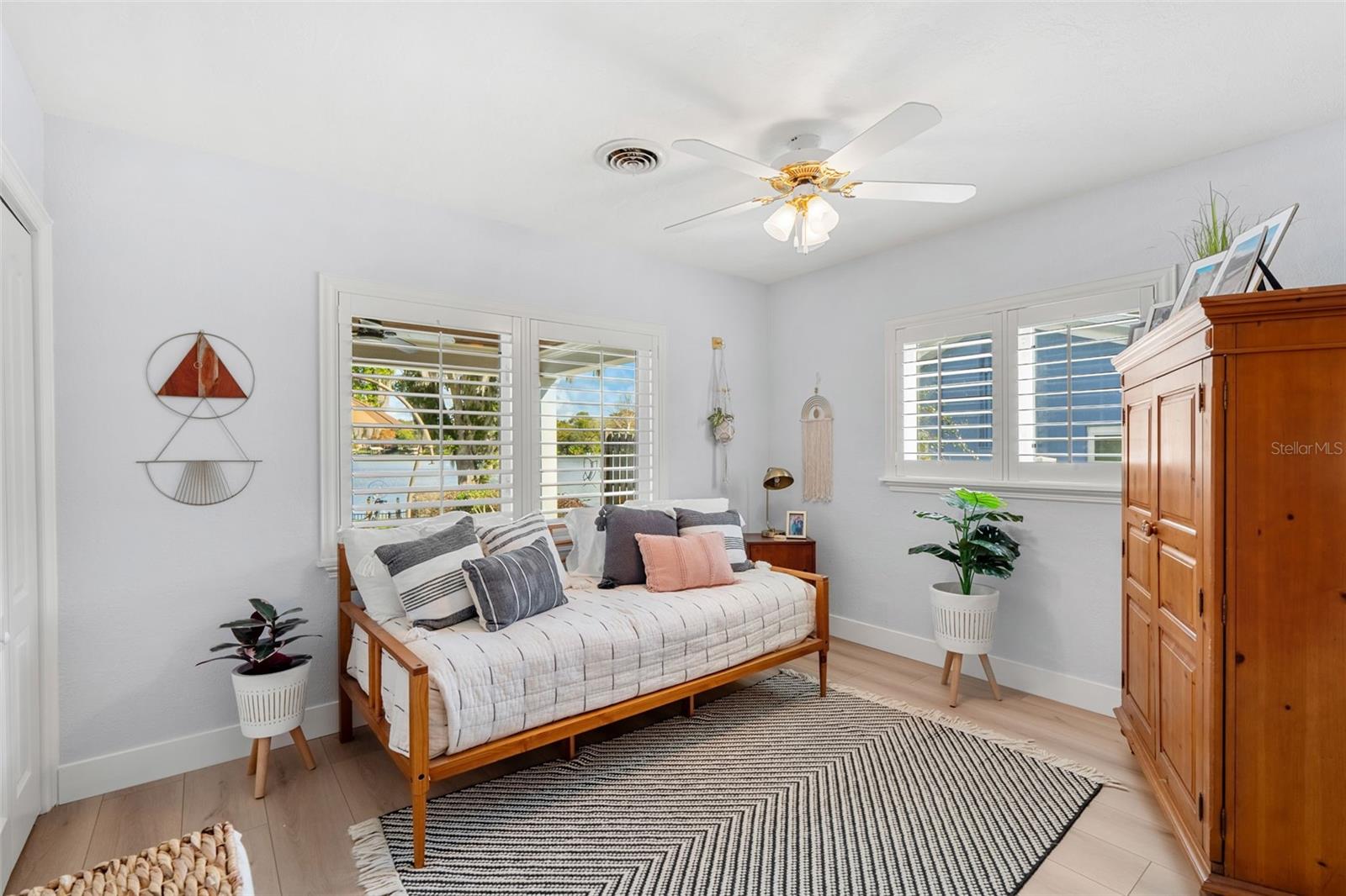 Image 24 of 41 For 185 Birchwood Drive