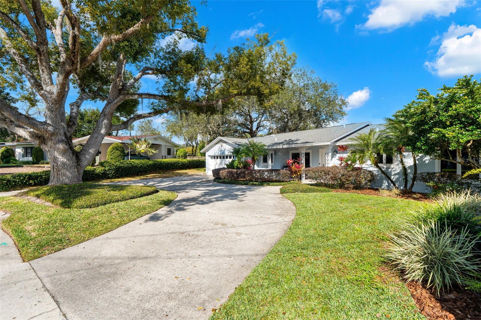 Image 4 of 41 For 185 Birchwood Drive