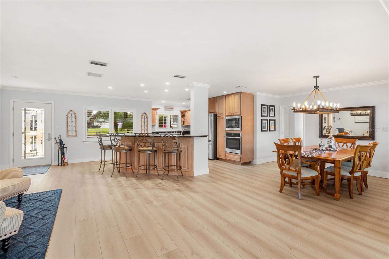 Image 7 of 41 For 185 Birchwood Drive