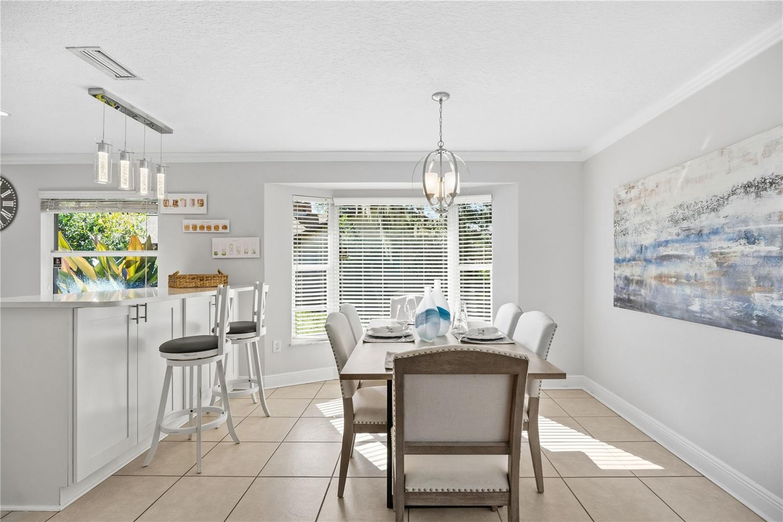 Image 8 of 35 For 557 Karen Avenue