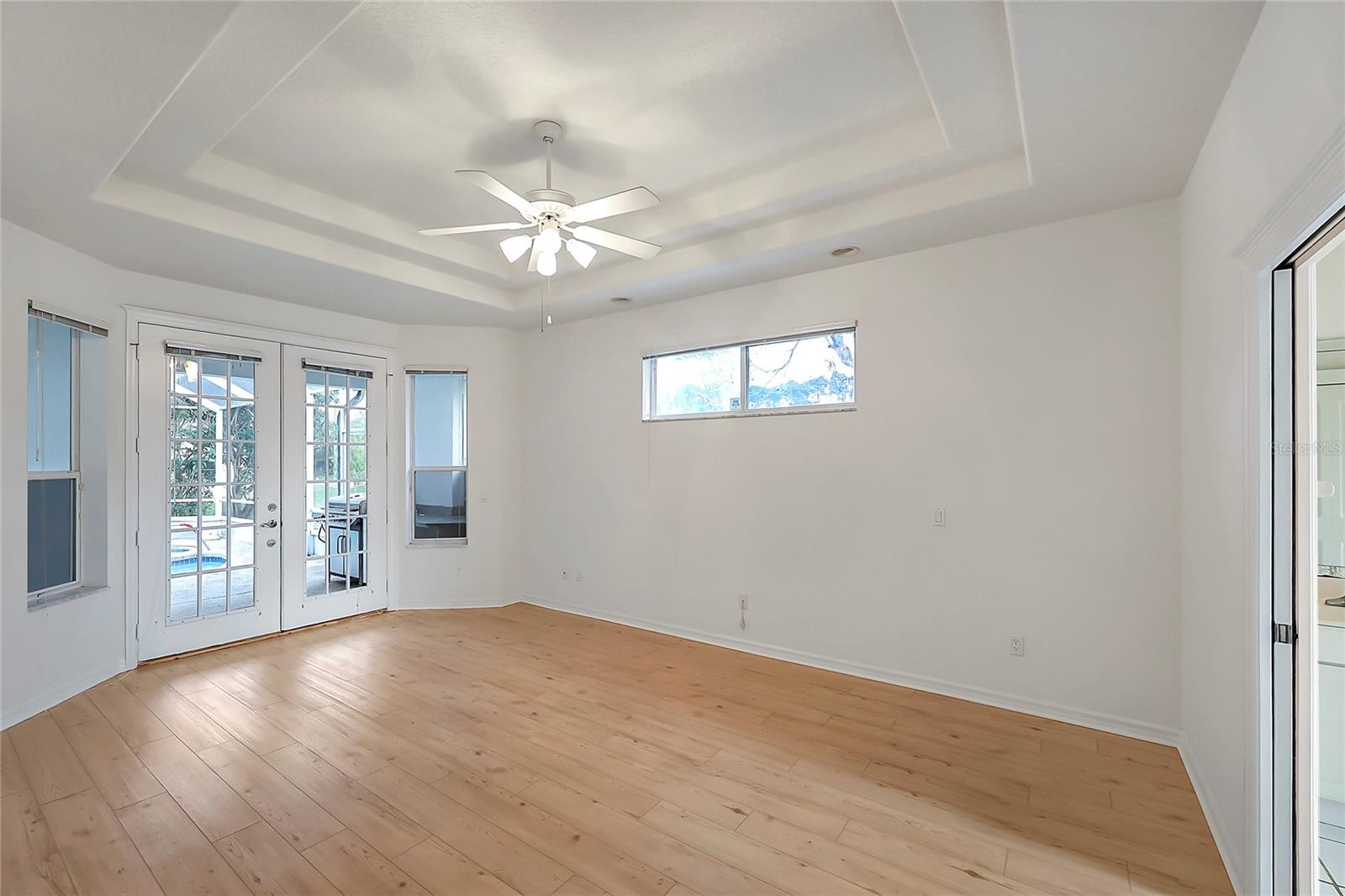 Image 12 of 39 For 31 Freeman Lane