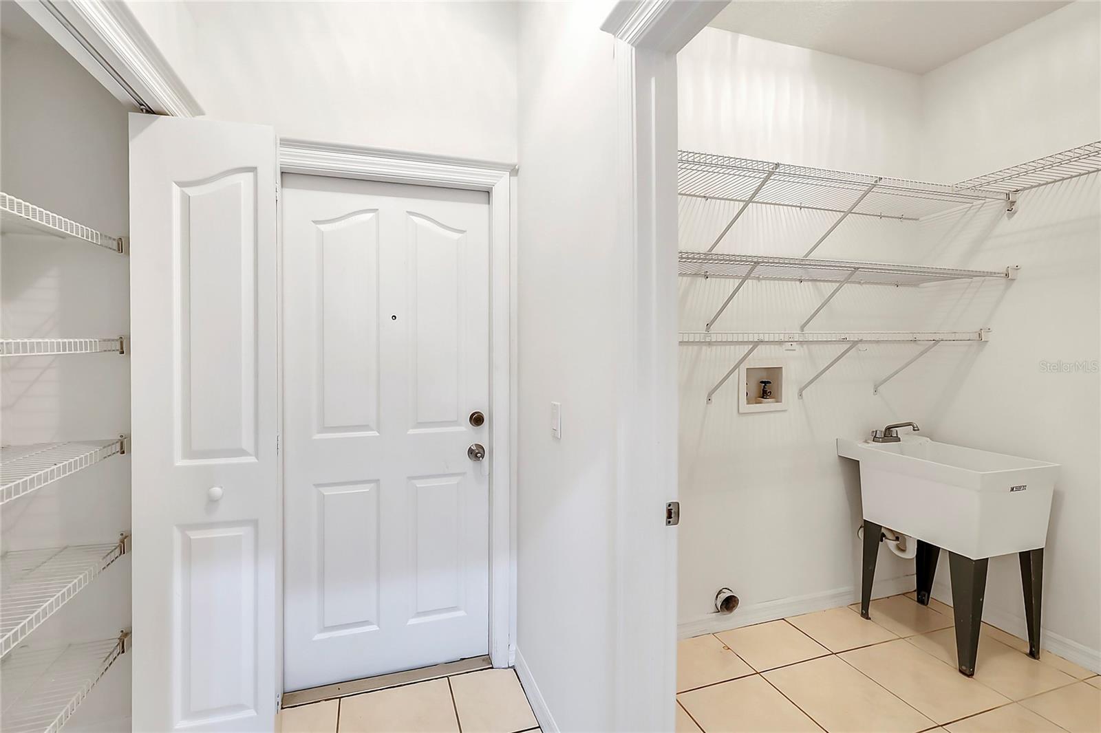 Image 30 of 39 For 31 Freeman Lane