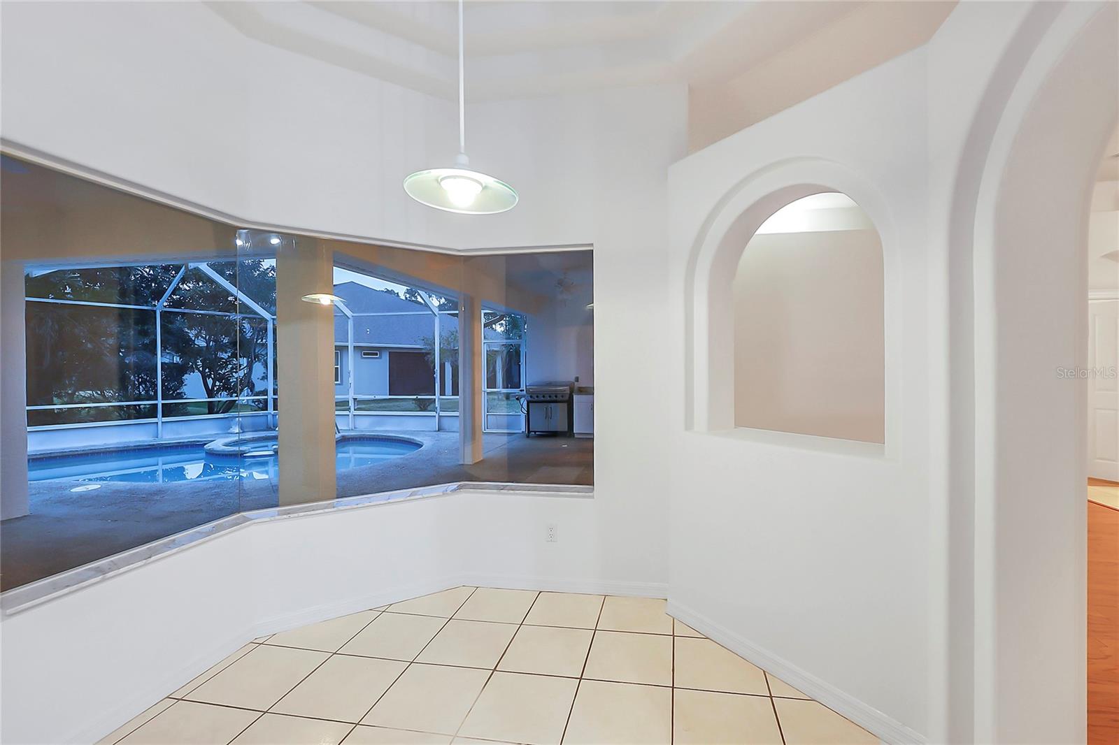 Image 32 of 39 For 31 Freeman Lane