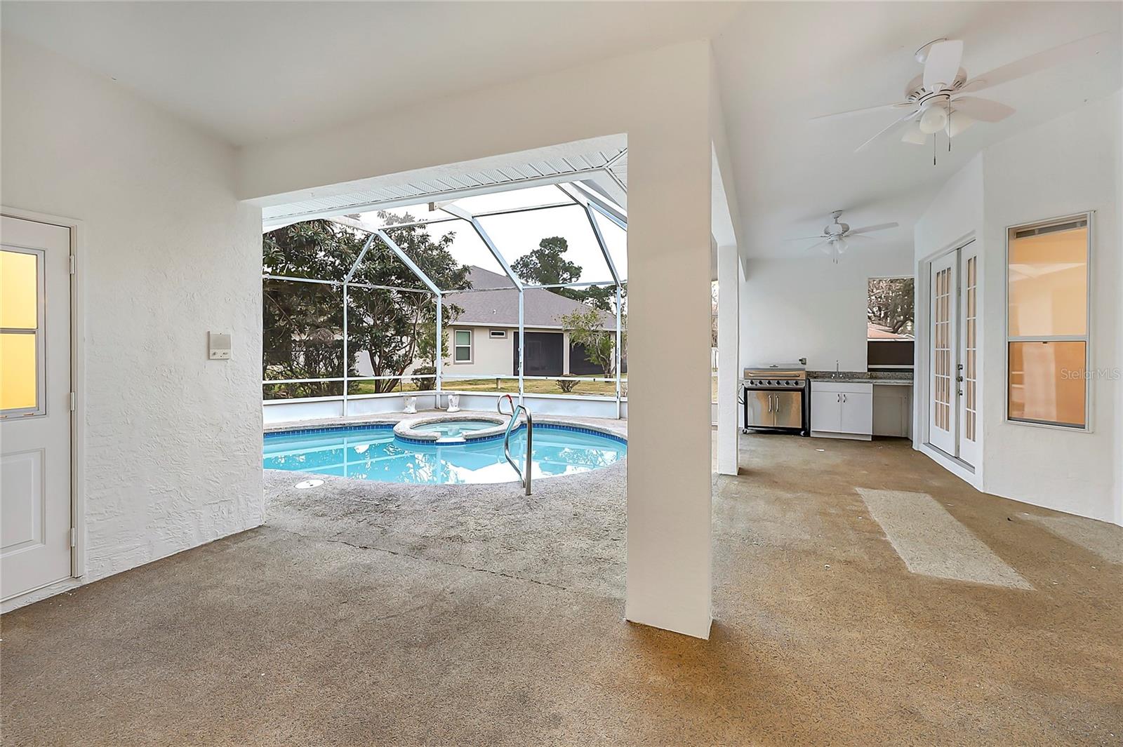 Image 33 of 39 For 31 Freeman Lane