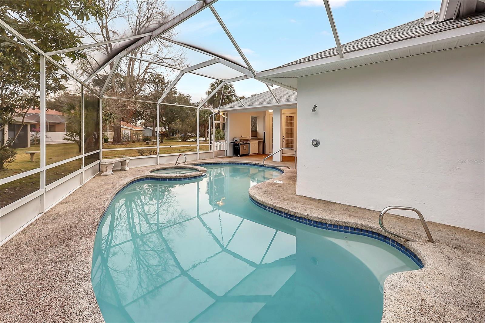 Image 36 of 39 For 31 Freeman Lane