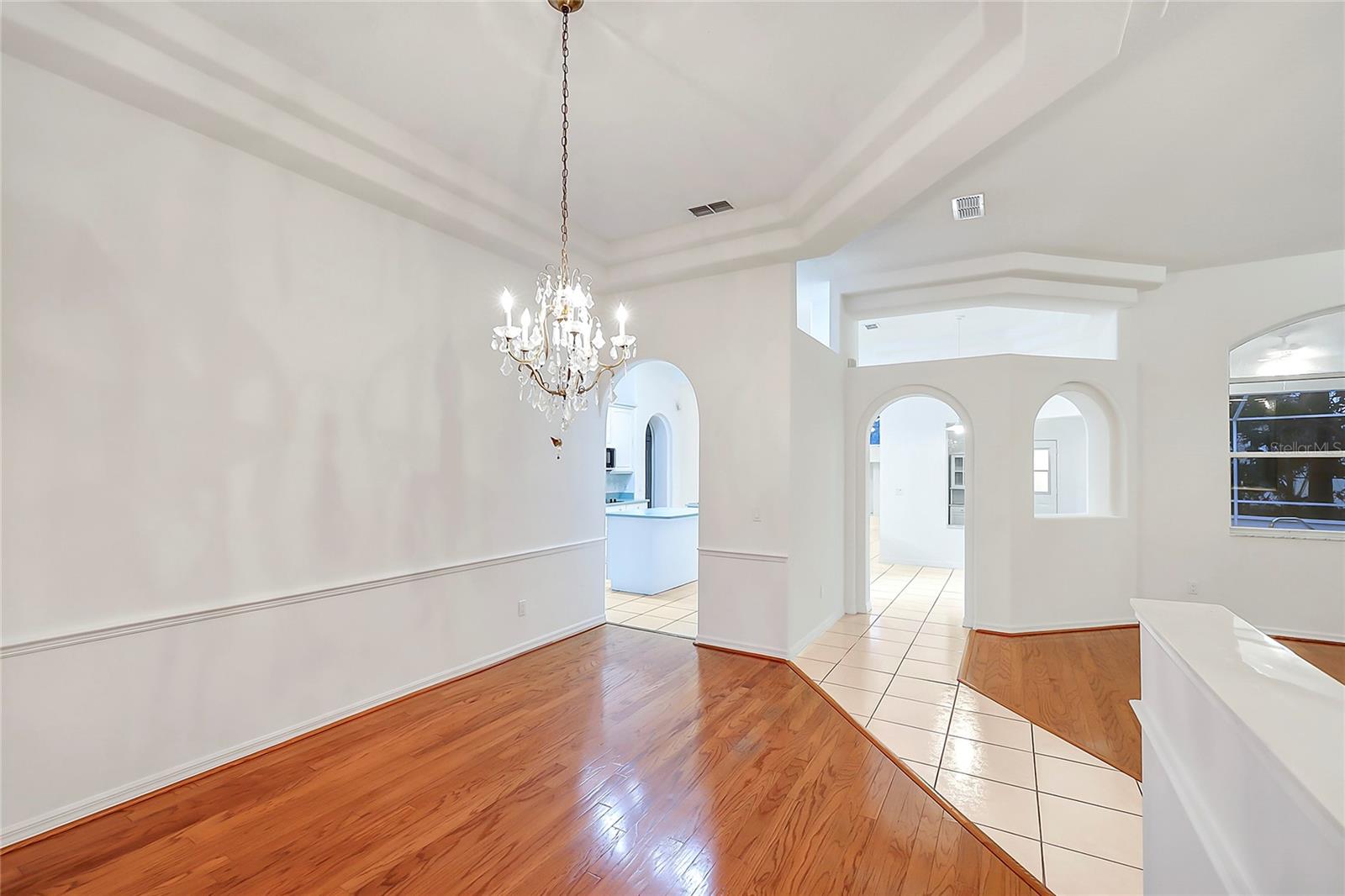 Image 9 of 39 For 31 Freeman Lane