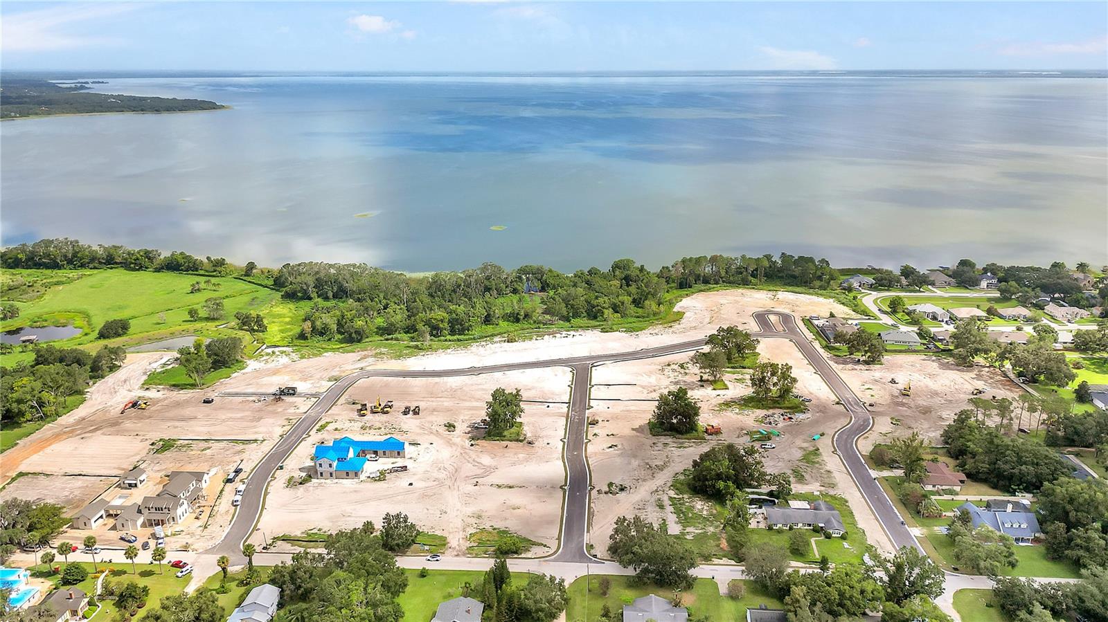 Image 2 of 3 For 510 Nixon Street