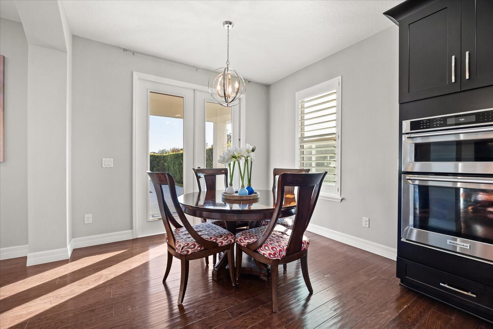 Image 13 of 66 For 3711 Vinsetta Court