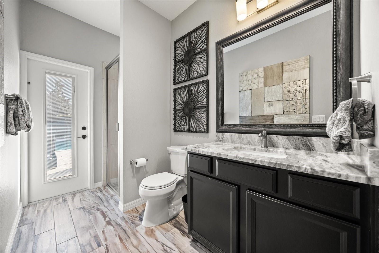 Image 30 of 66 For 3711 Vinsetta Court