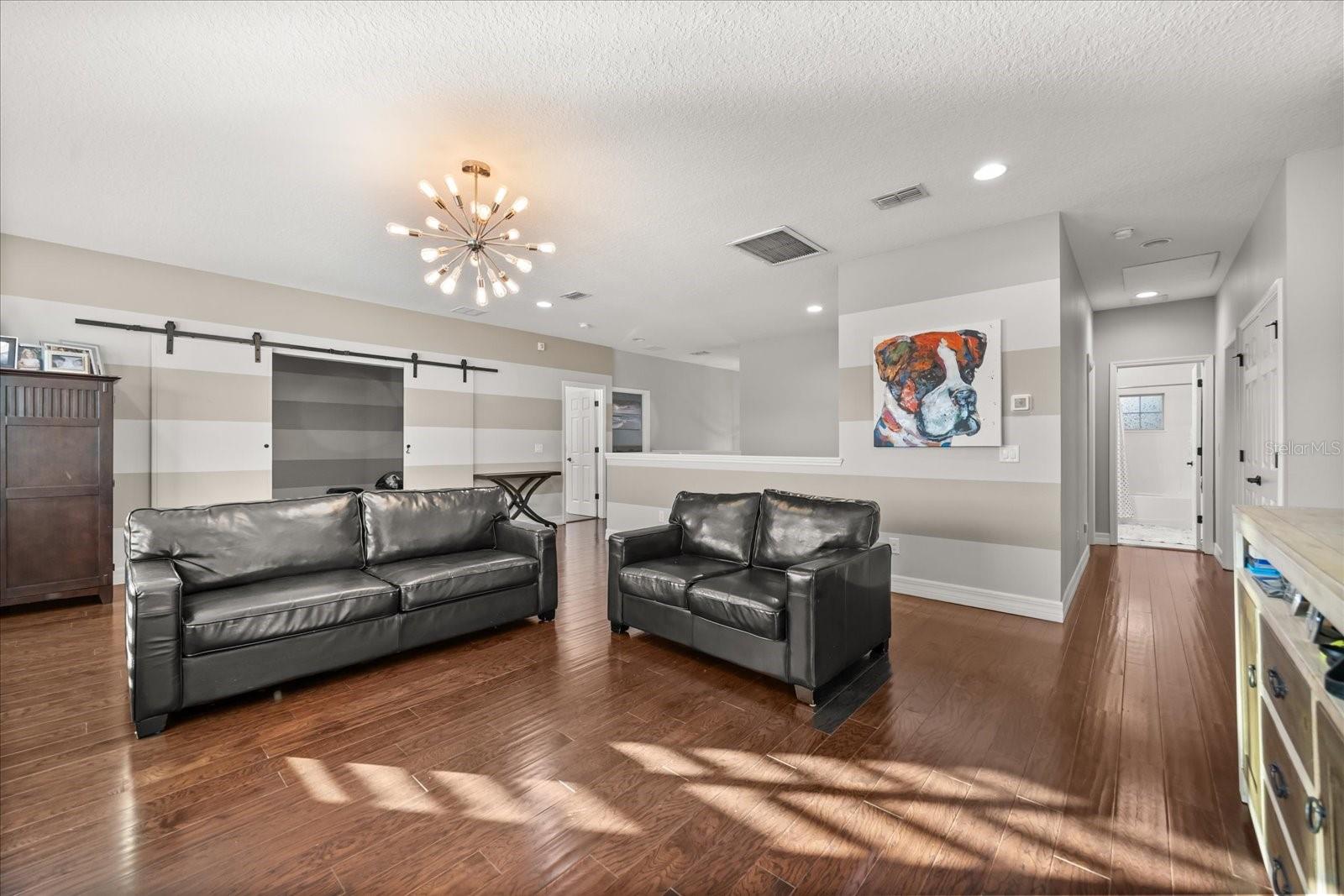 Image 48 of 66 For 3711 Vinsetta Court