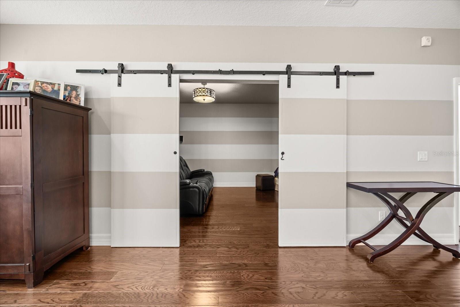 Image 50 of 66 For 3711 Vinsetta Court