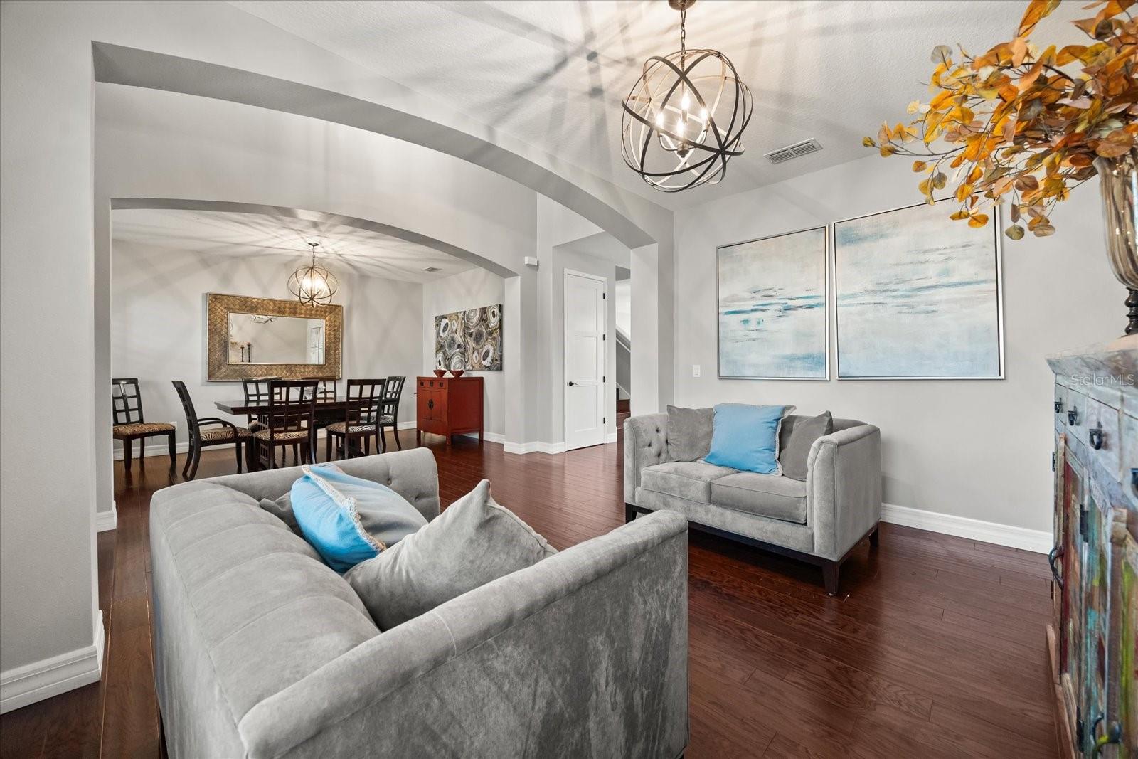 Image 8 of 66 For 3711 Vinsetta Court