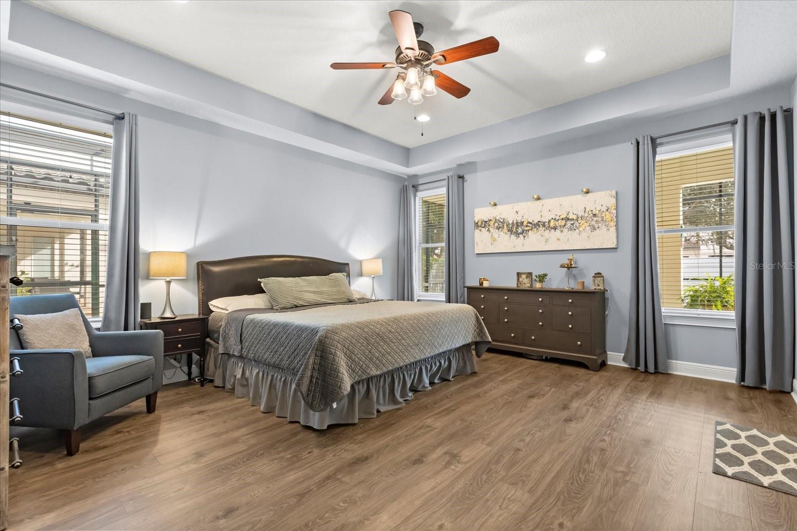 Image 21 of 74 For 11658 Hampstead Street