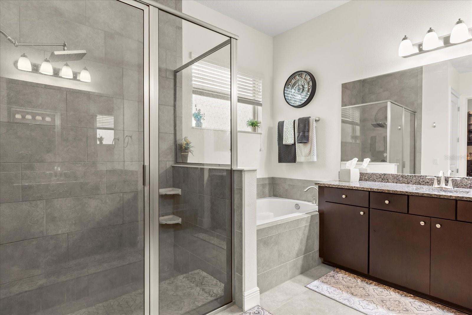 Image 27 of 74 For 11658 Hampstead Street