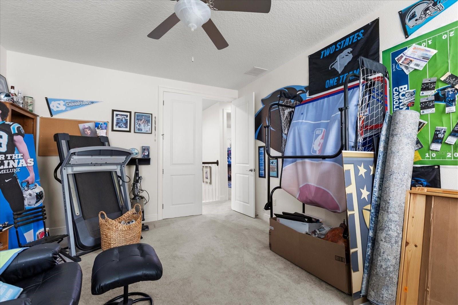 Image 42 of 74 For 11658 Hampstead Street