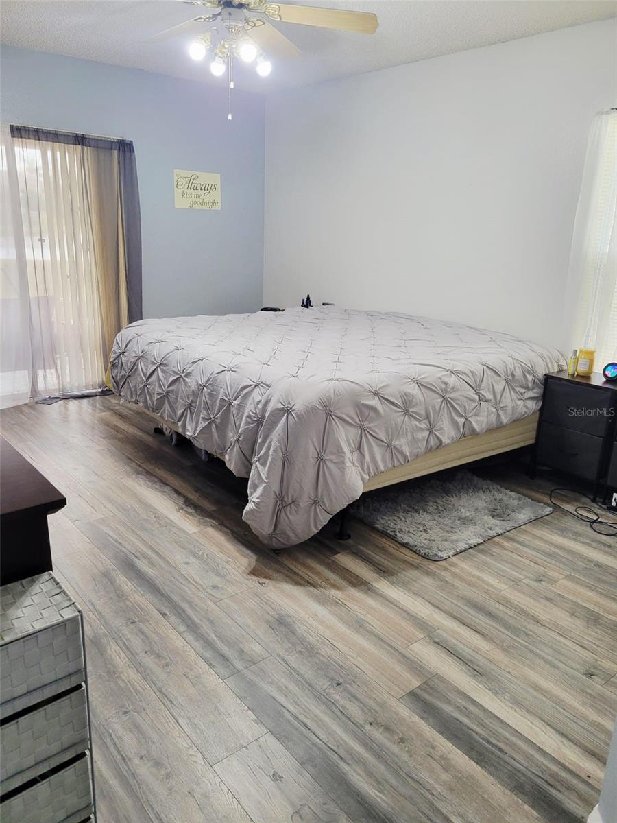 Image 10 of 37 For 354 Lexingdale