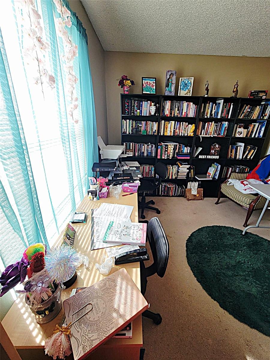 Image 15 of 37 For 354 Lexingdale