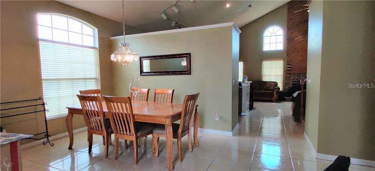 Image 3 of 37 For 354 Lexingdale