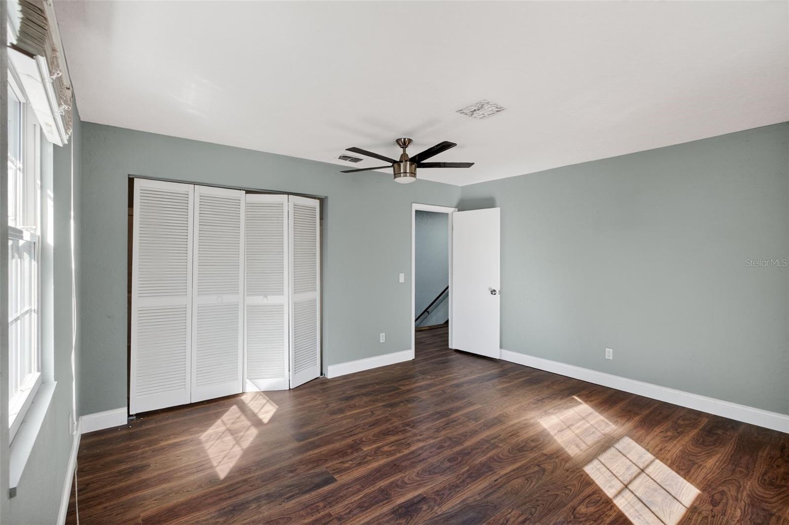 Image 22 of 42 For 901 Sunset Avenue