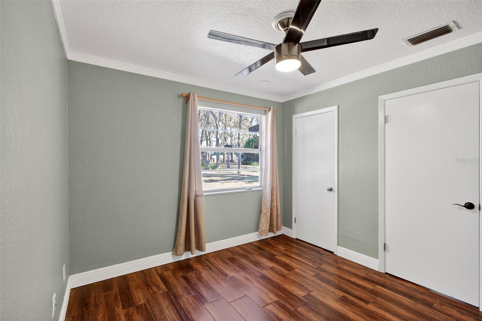 Image 30 of 42 For 901 Sunset Avenue