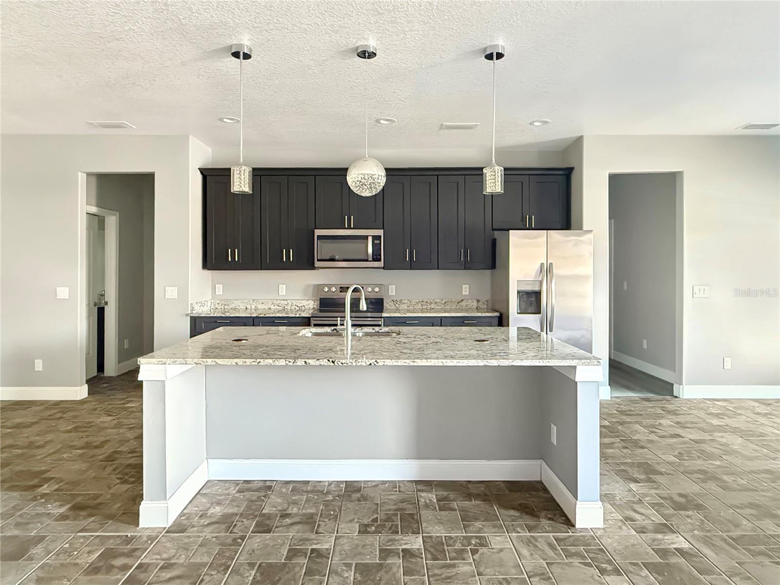 Image 4 of 19 For 141 Scott Drive