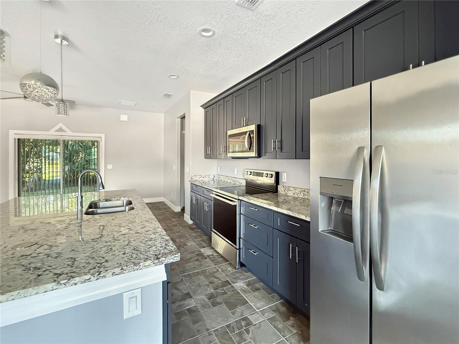 Image 6 of 19 For 141 Scott Drive