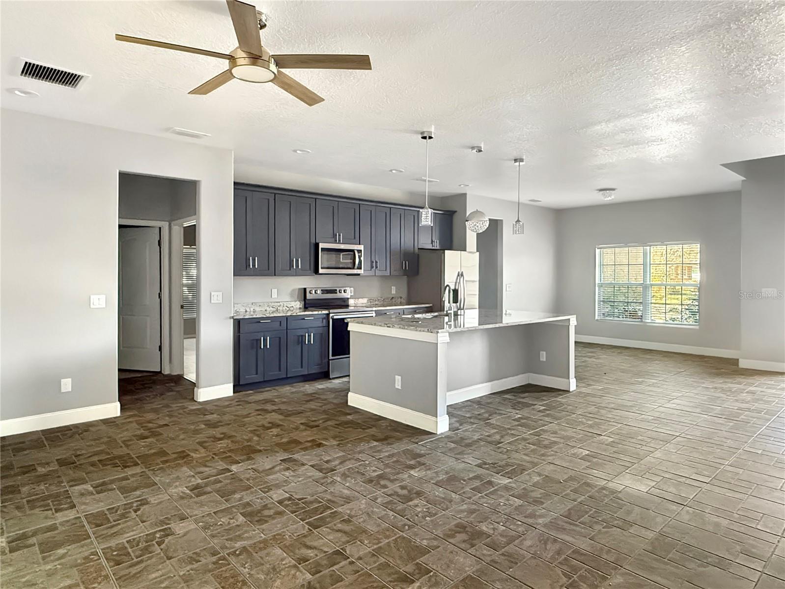 Image 7 of 19 For 141 Scott Drive