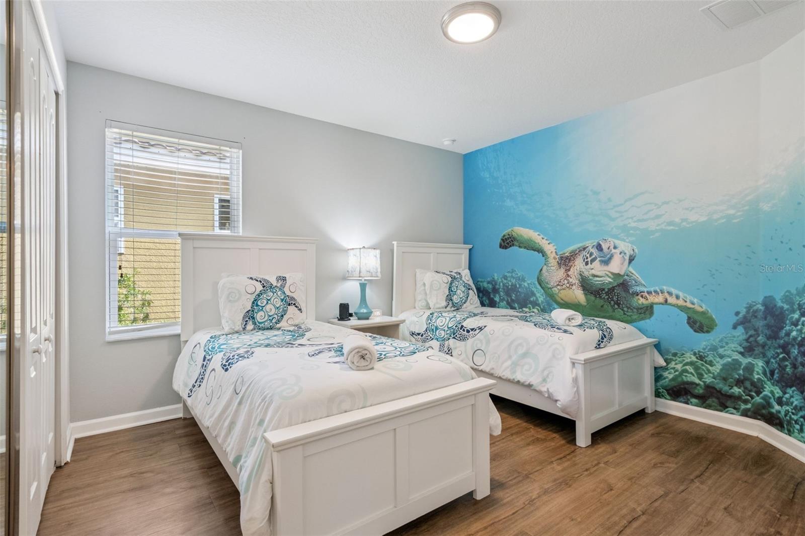 Image 20 of 63 For 4356 Acorn Court