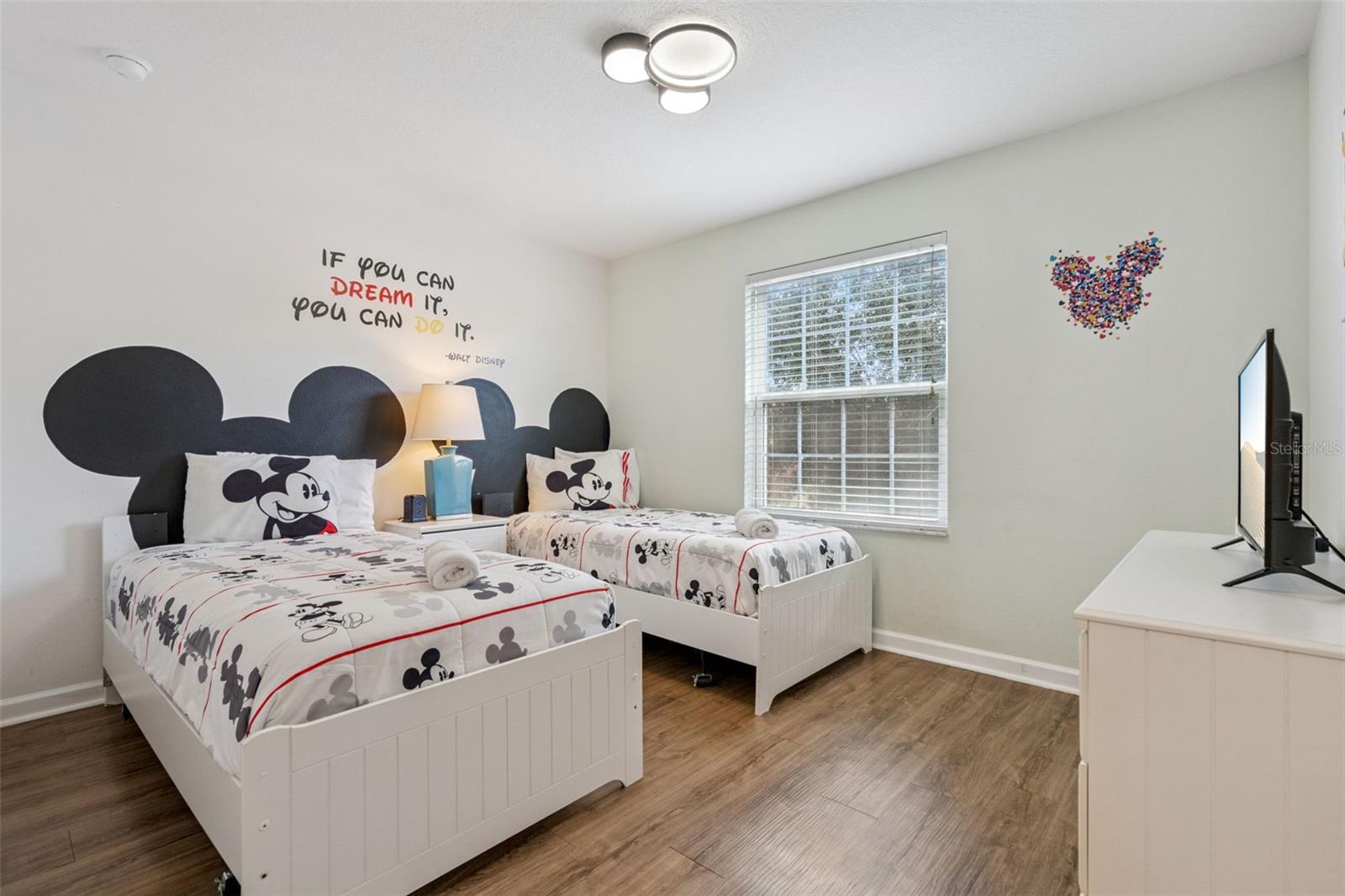 Image 23 of 63 For 4356 Acorn Court