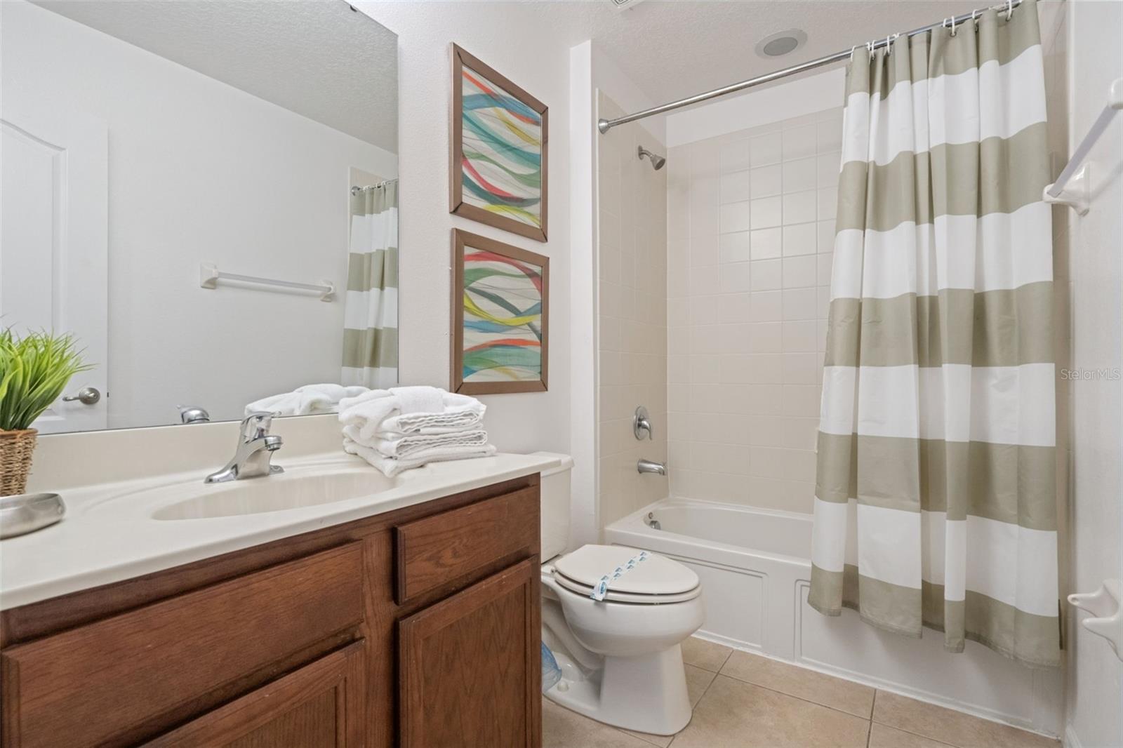 Image 27 of 63 For 4356 Acorn Court