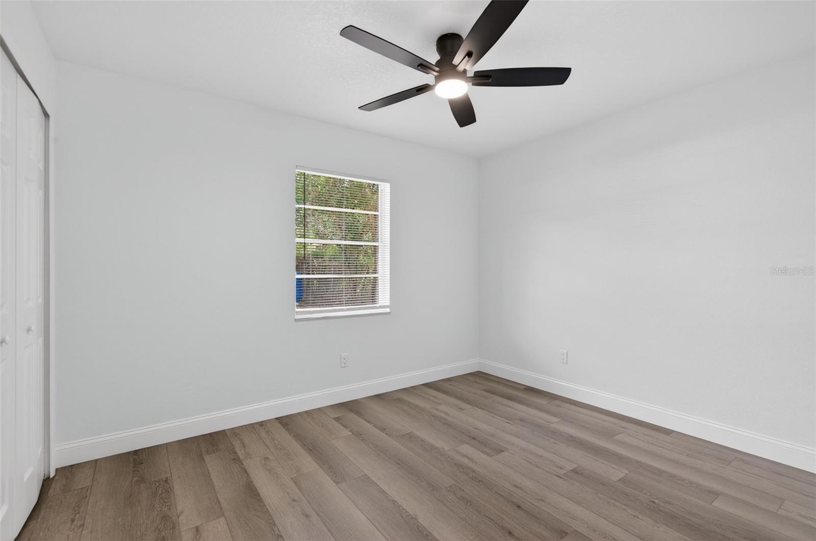 Image 17 of 26 For 5319 Martin Lane