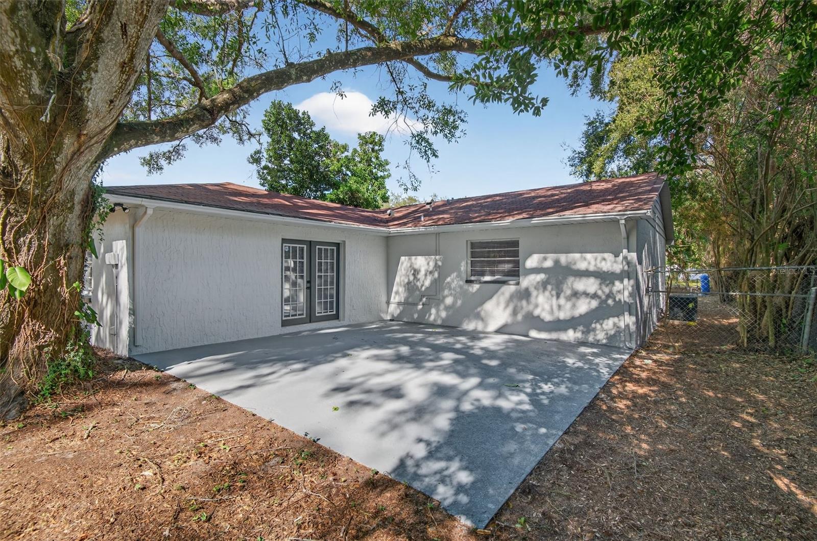 Image 22 of 26 For 5319 Martin Lane