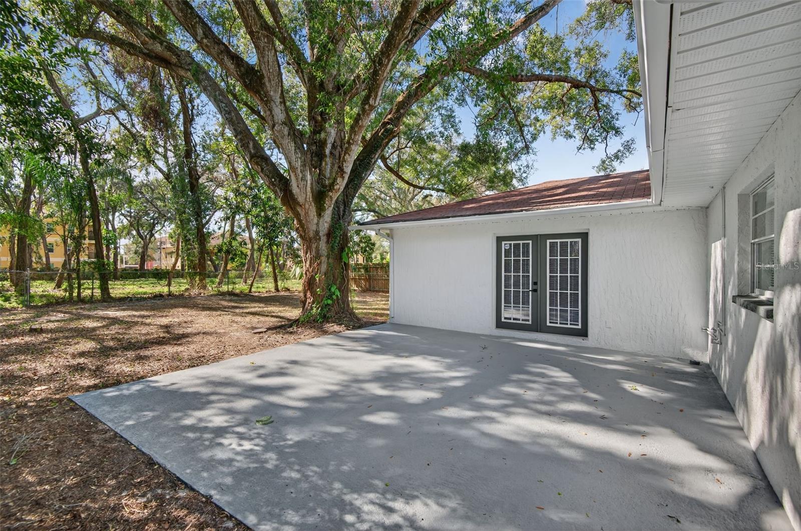 Image 23 of 26 For 5319 Martin Lane