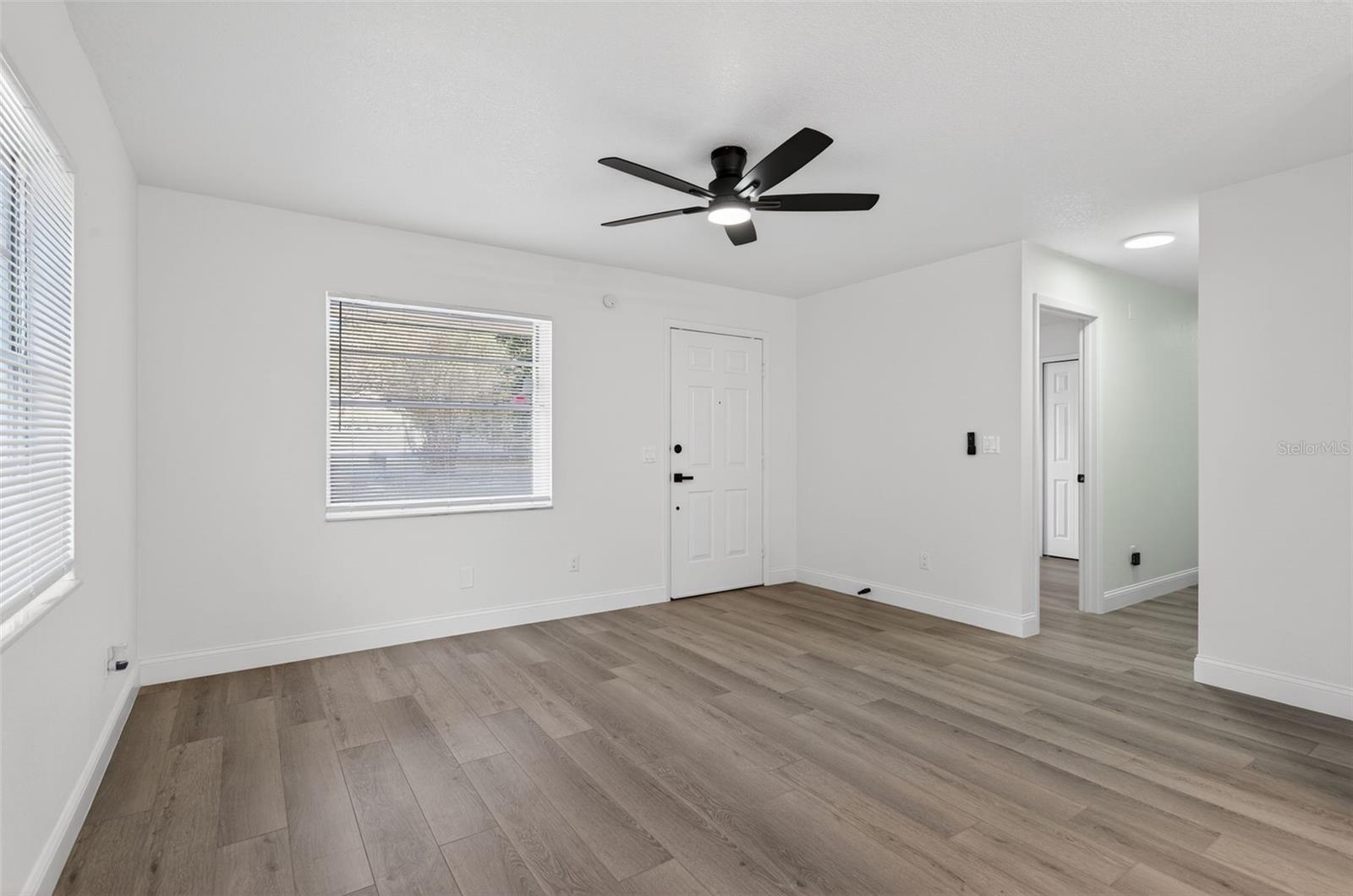 Image 5 of 26 For 5319 Martin Lane