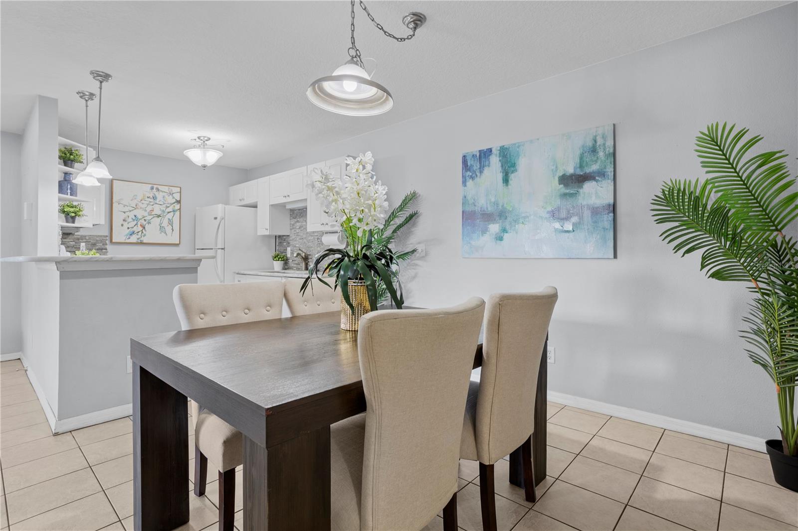 Image 11 of 46 For 145 Pearl Lake Causeway 106