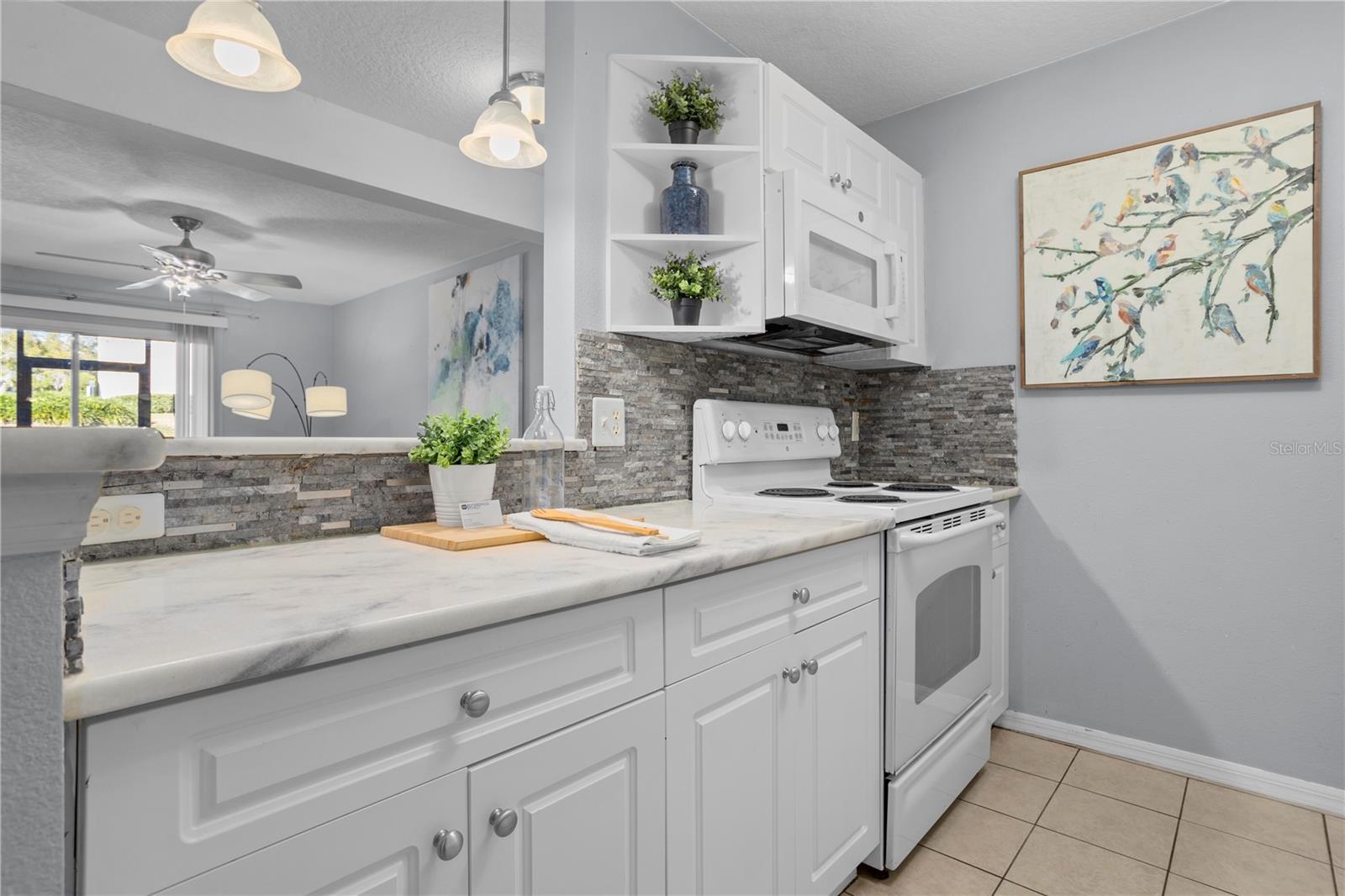 Image 15 of 46 For 145 Pearl Lake Causeway 106