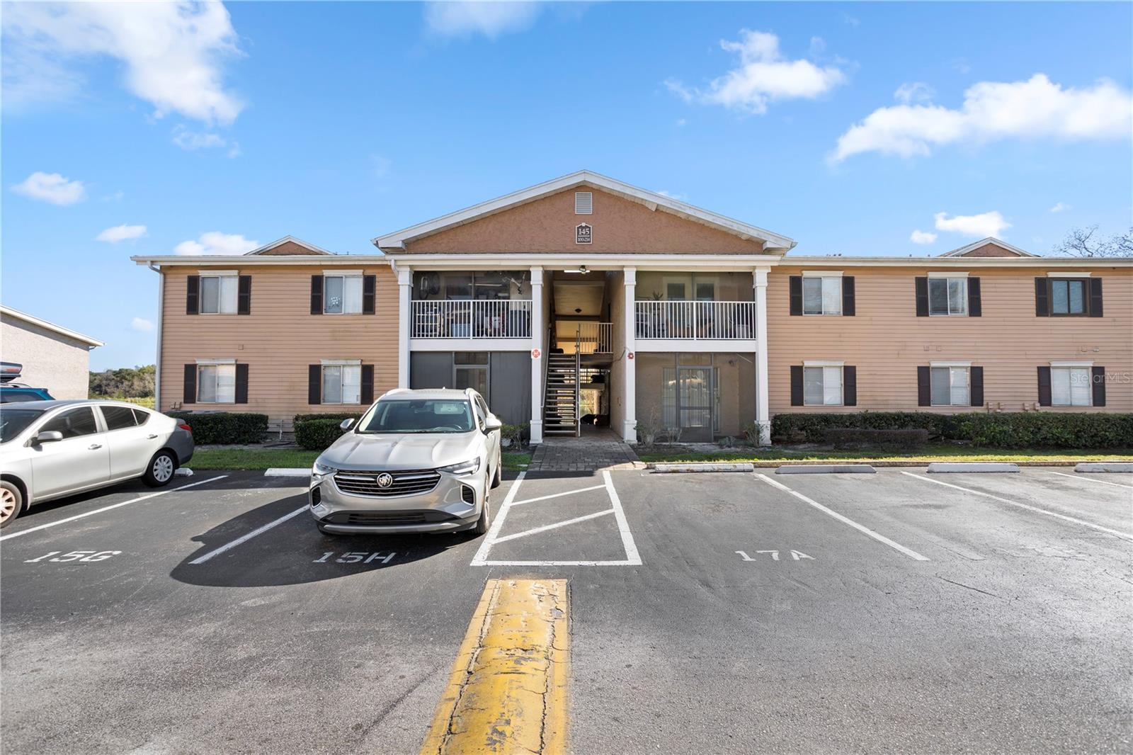 Image 33 of 46 For 145 Pearl Lake Causeway 106