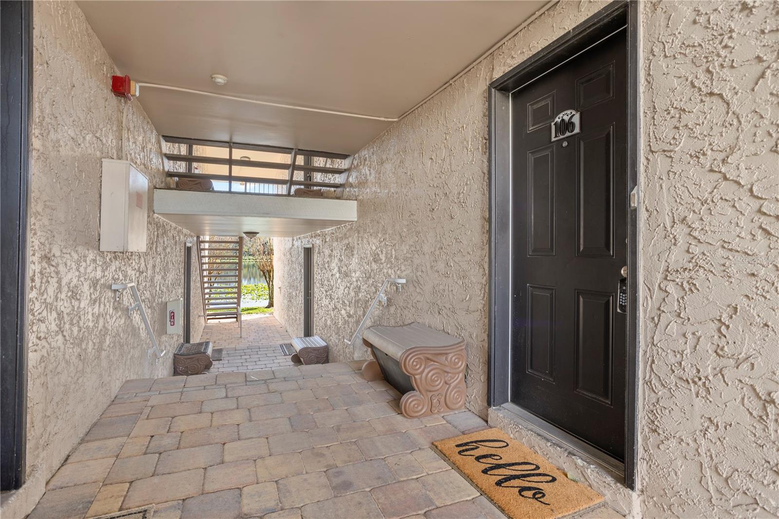 Image 5 of 46 For 145 Pearl Lake Causeway 106