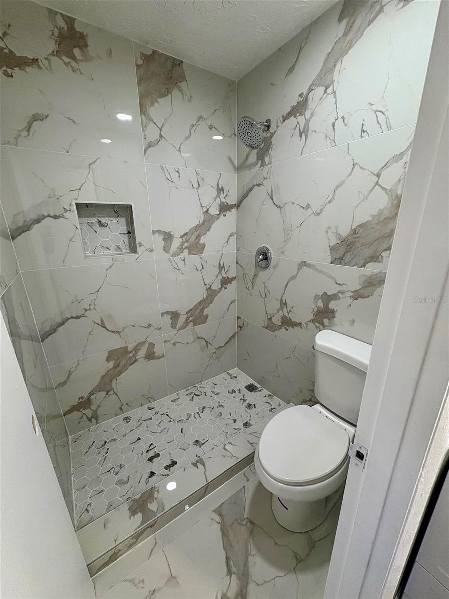 Image 14 of 22 For 5401 Hansel Avenue 2