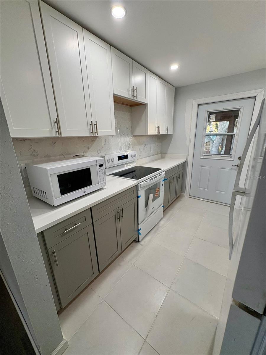 Image 5 of 22 For 5401 Hansel Avenue 2