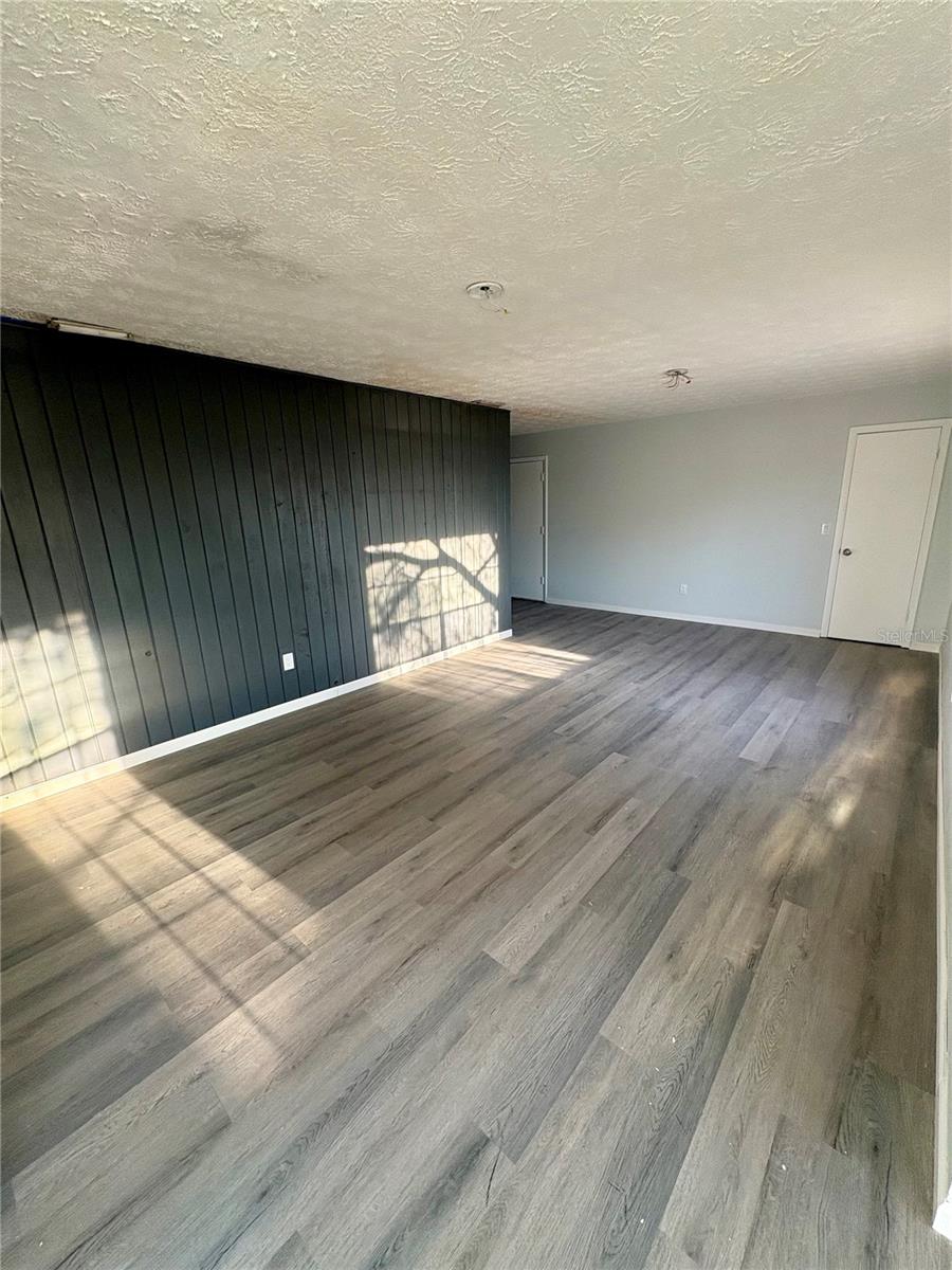 Image 8 of 22 For 5401 Hansel Avenue 2