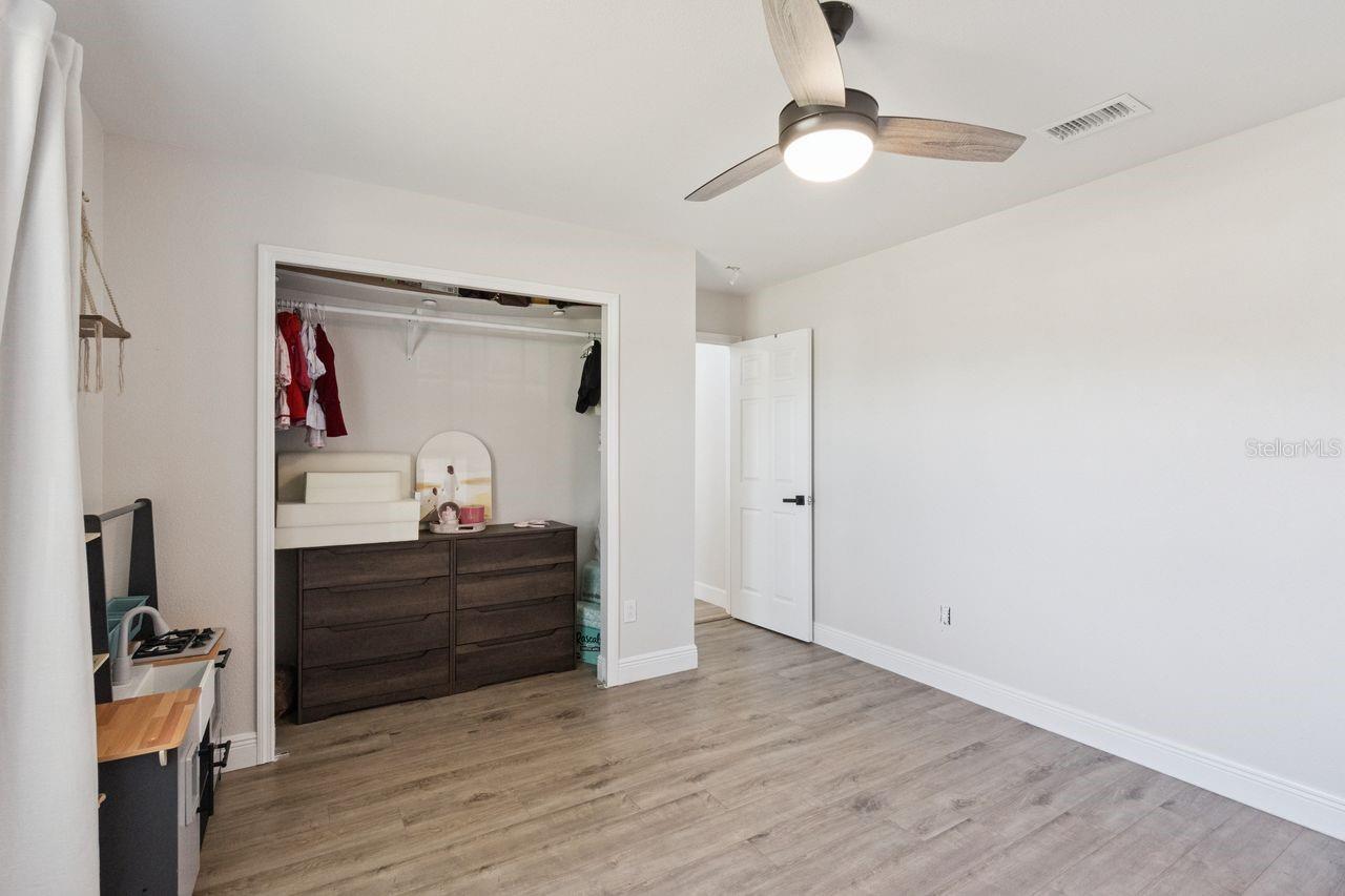 Image 21 of 27 For 3594 Yellow Bird Court