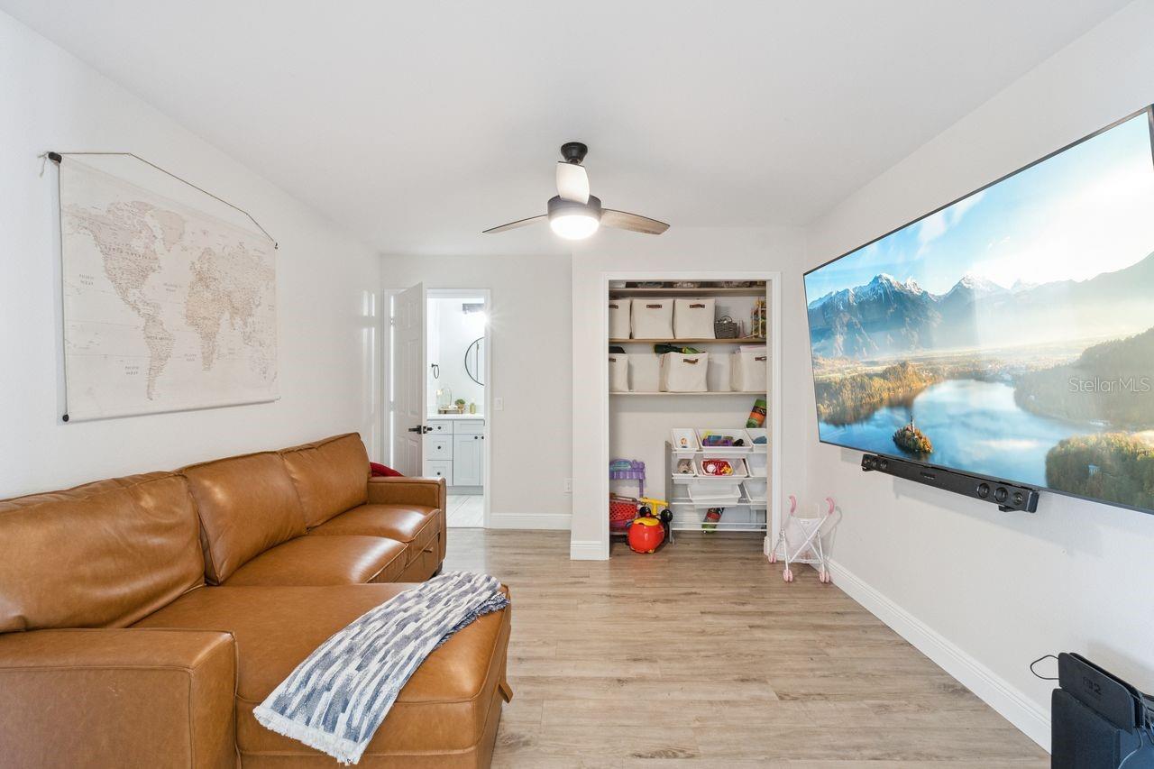 Image 22 of 27 For 3594 Yellow Bird Court