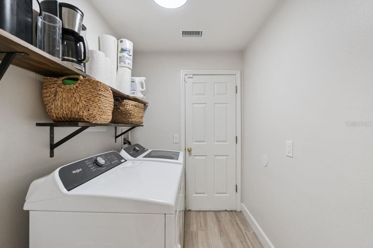 Image 24 of 27 For 3594 Yellow Bird Court