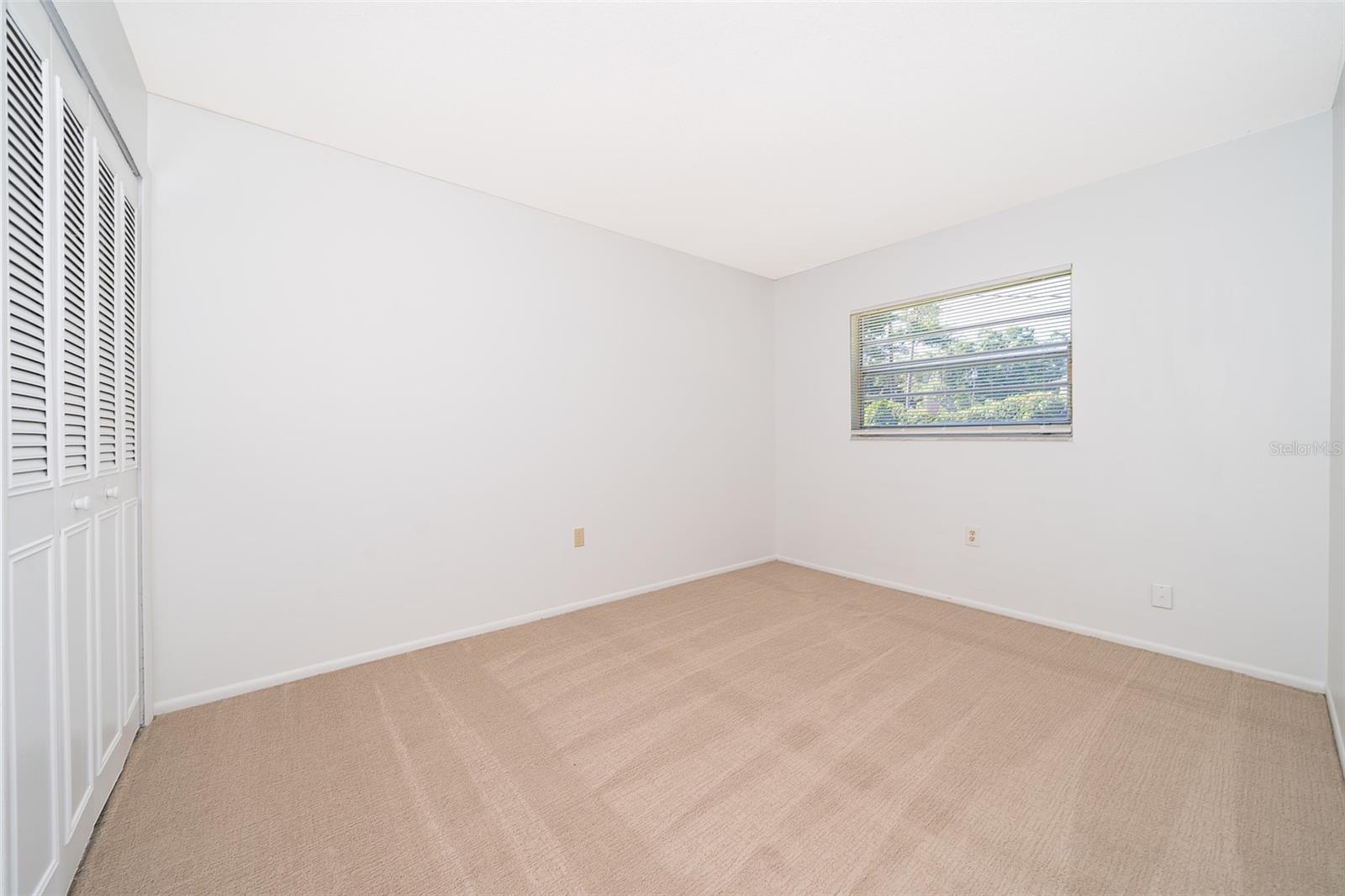 Image 18 of 19 For 828 Ballard Street