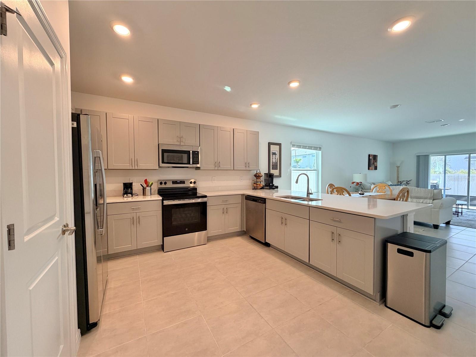 Image 11 of 37 For 5750 Le Marin Way