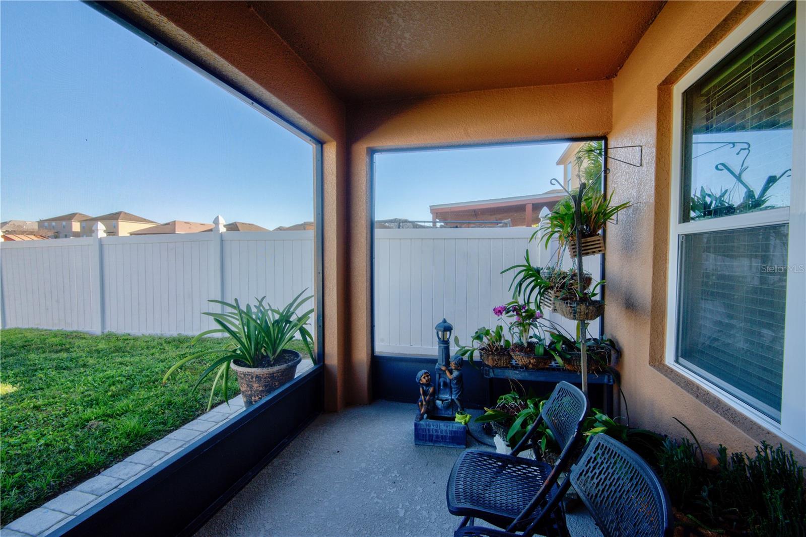 Image 18 of 21 For 488 Nova Drive